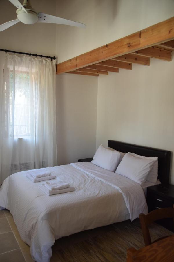 Apartmán Konatzin Tou Massou By Raise Moutoullas Exteriér fotografie
