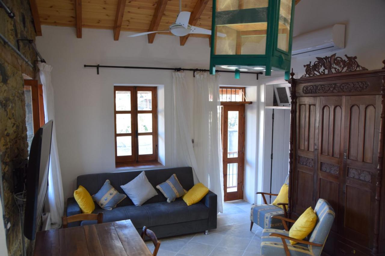 Apartmán Konatzin Tou Massou By Raise Moutoullas Exteriér fotografie